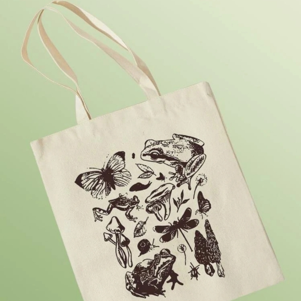 Fairycore Butterfly & Frog Graphic Shopper Bag - Picture 4 of 8